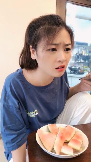 娱乐吃瓜酱我很想你,思念之情浓烈，揭秘幕后故事